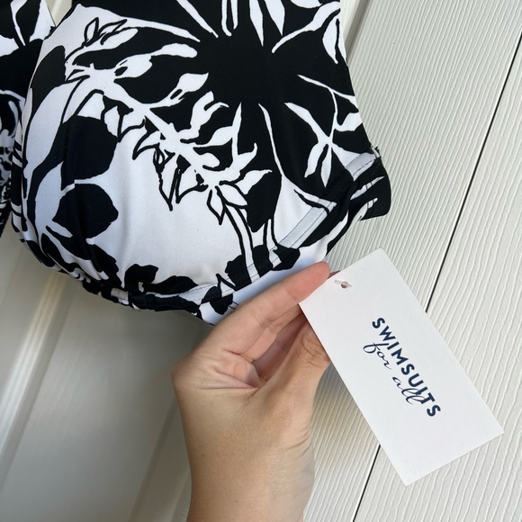 NWT Bikini Top 40F - Picture 3 of 4